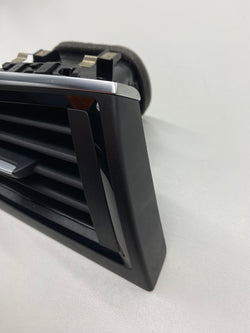 BMW M140i Air heater vent right 2018 1 Series F20