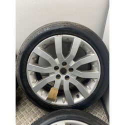 Range rover Alloys wheels & tyres 2006 Land Rover 275 40 20
