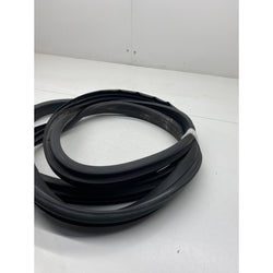 Vauxhall Astra Door sill rubber seal front right drivers VXR MK5 2006