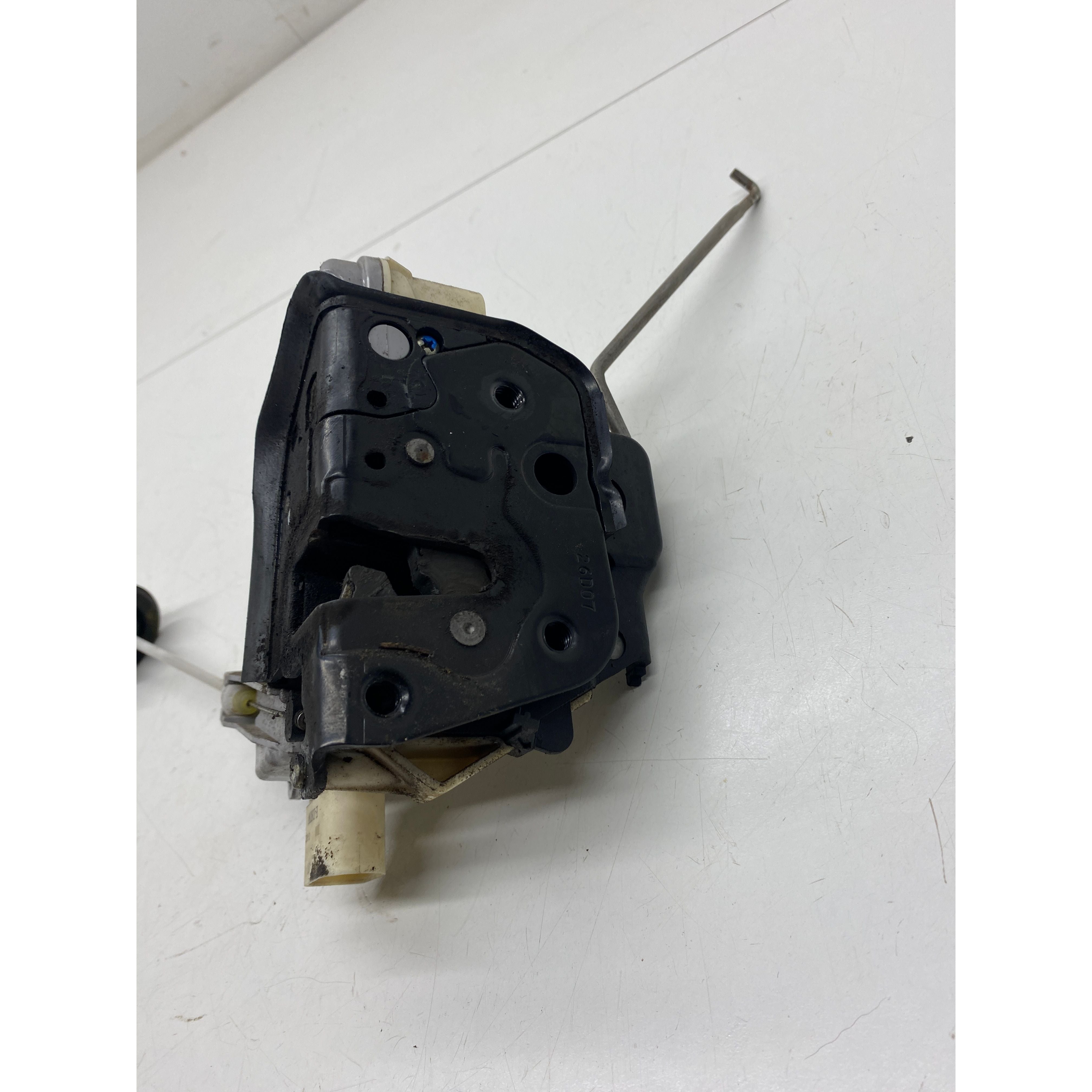 Audi S3 Door lock front right drivers 8P 2007 | Torque Motors