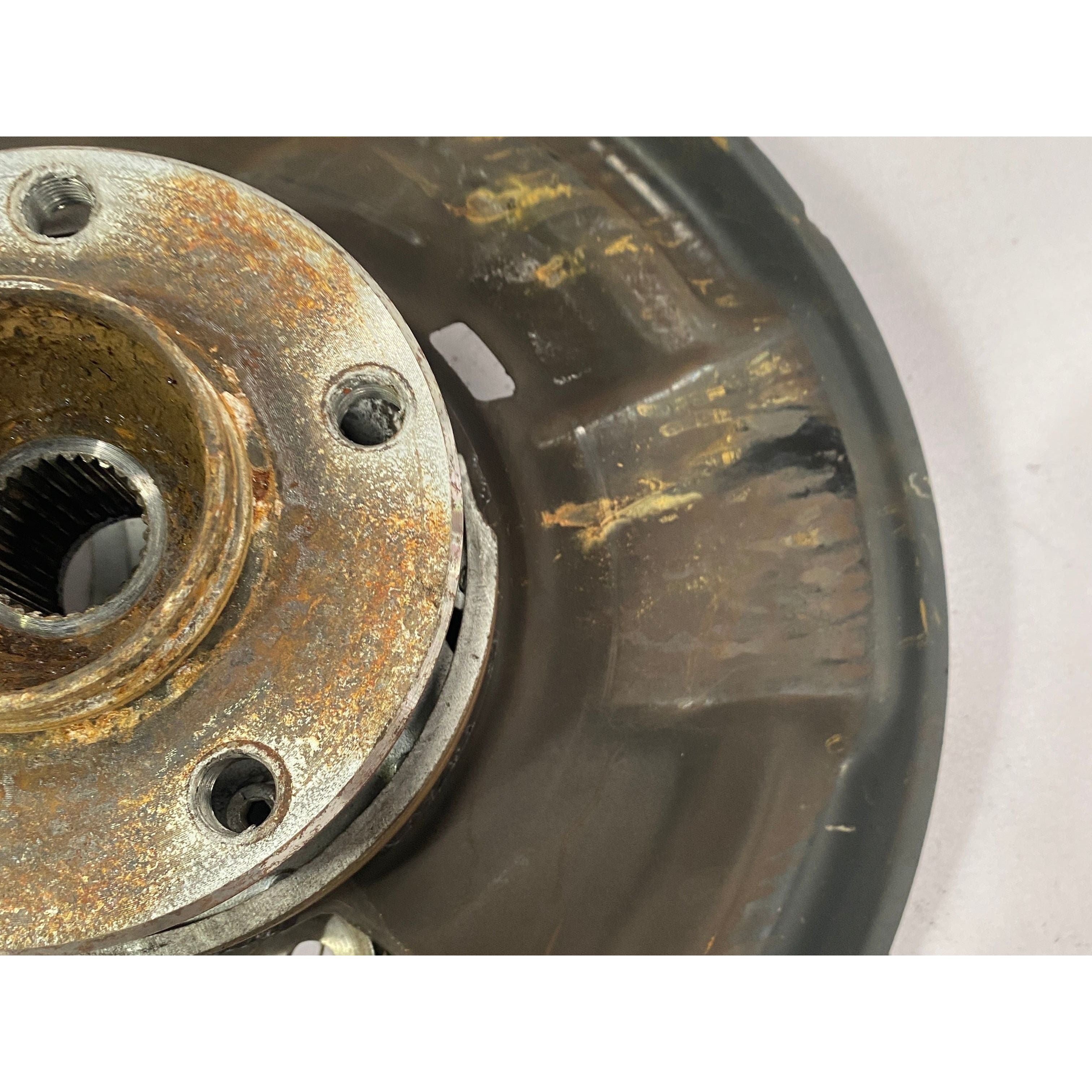 BMW M235i Wheel hub rear right 2015 2 Series Torque Motors