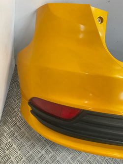 Ford Focus ST-2 Bumper rear right yellow MK3 2016 Damaged