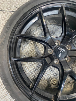 Ford Focus ST-2 1 Form alloy wheel & tyre 19'' MK3 2016
