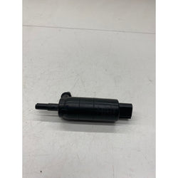 Audi S3 Windscreen washer pump 2015 8v