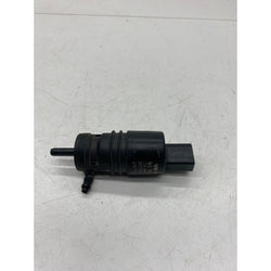 Audi S3 Windscreen washer pump 2015 8v