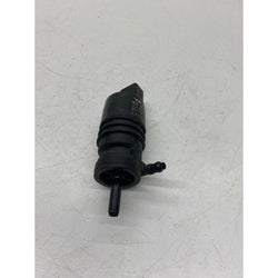 Audi S3 Windscreen washer pump 2015 8v