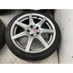 Honda Civic Alloys wheels & tyres Type R FN2 2008 225 40 18
