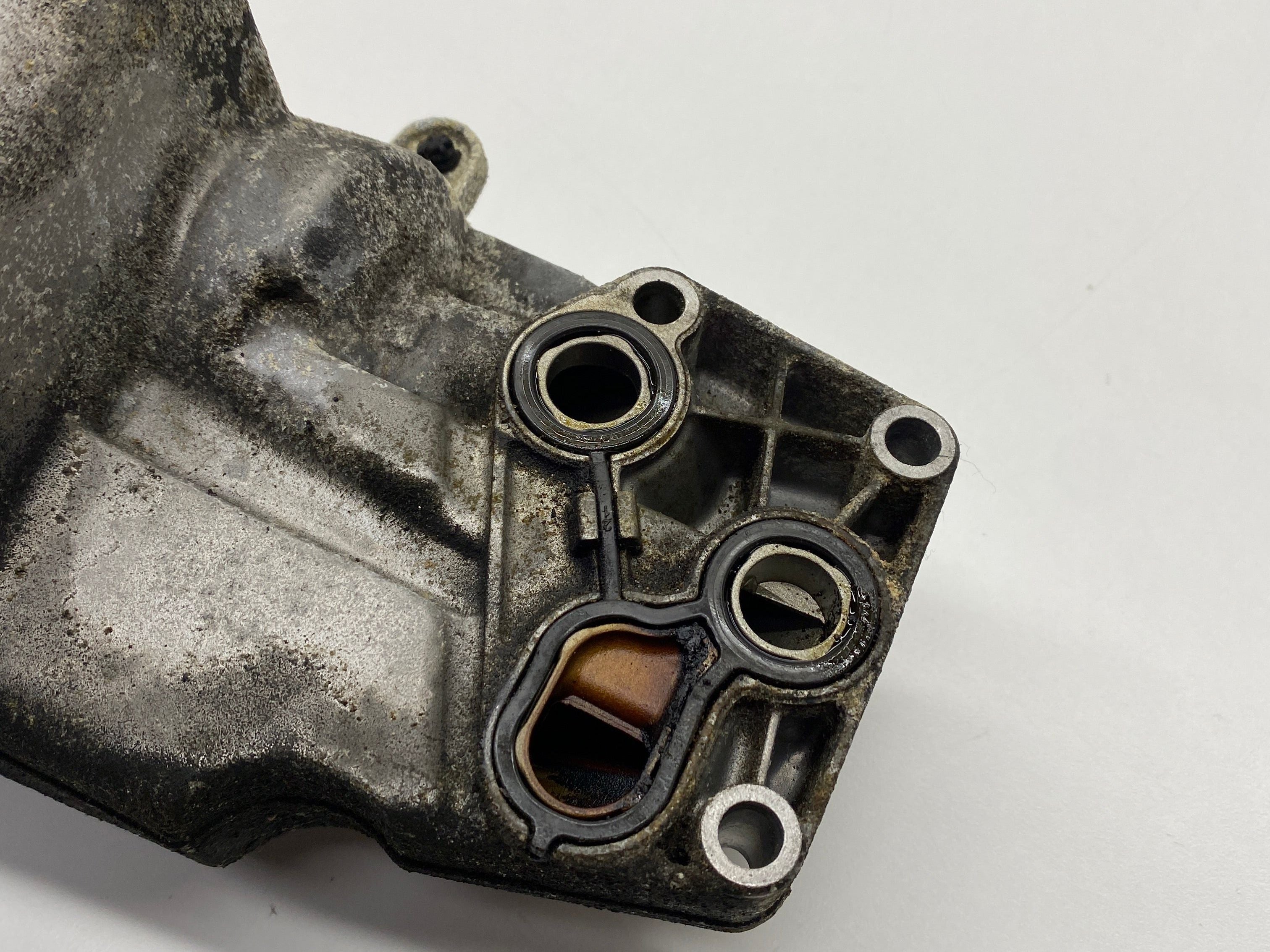 Ford Focus ST oil filter housing MK2 2010 30788494 Torque Motors