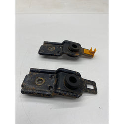 Subaru Impreza radiator mounting brackets pair 2.0 turbo STI 2005