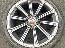 Renault Megane Alloy wheel & tyre RS MK4 2019 235 40 18