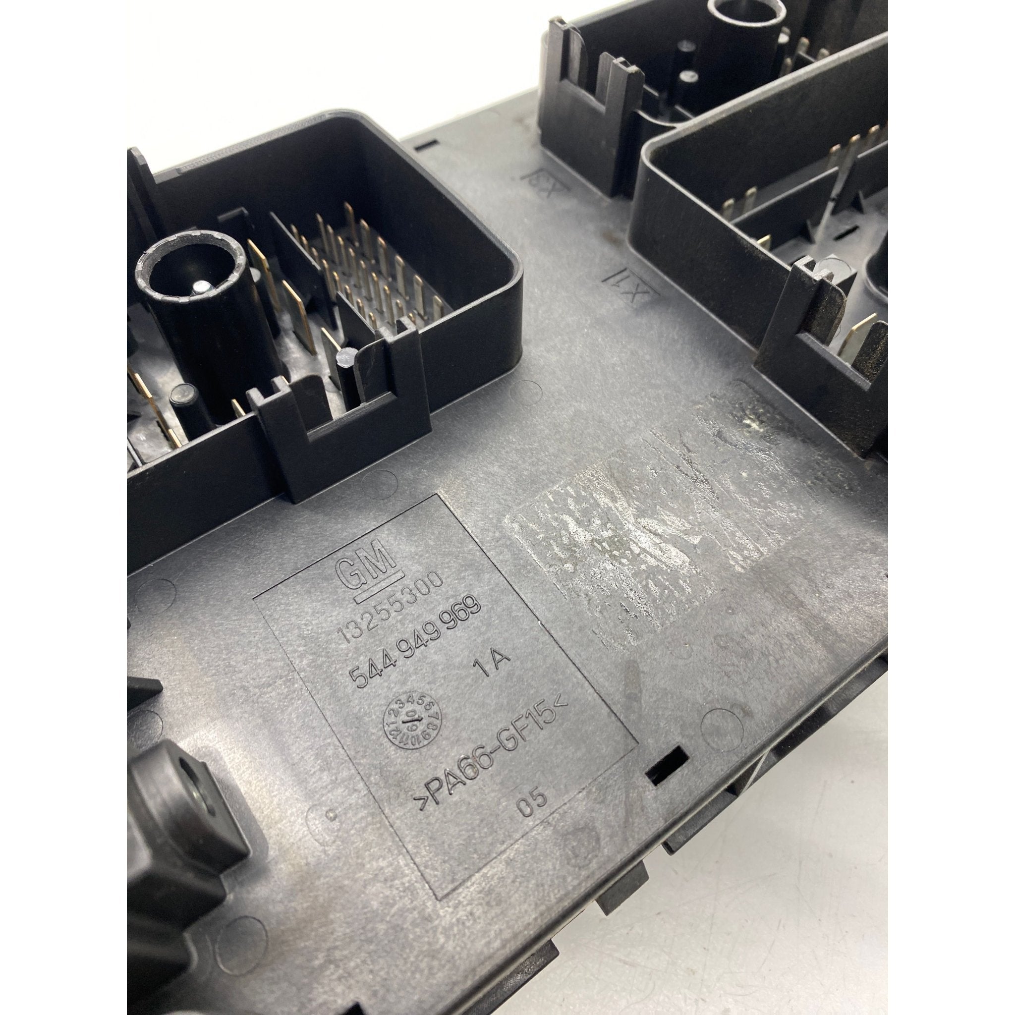 Fuse box diagram Vauxhall (Opel) Corsa D realy with assignment and location Fuse box diagram Vauxhall (Opel) Corsa D realy with assignment and location