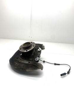 BMW M140i Wheel hub front left 2019 1 Series