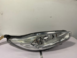 Ford Fiesta ST Headlight drivers right MK7 2015 Damaged