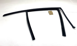 BMW M3 Door rubber surround trim rear right Competition G80 2023