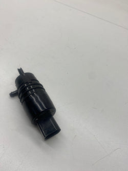BMW M140i screen wash pump B58 2019 1 Series