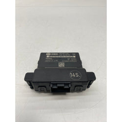 Audi S3 Gateway control module 8P 2008