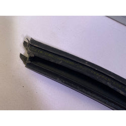 Audi RS6 window rubber seal left front door 4g0837479 C7 Performance 2017