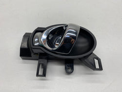 Nissan Juke interior door handle left side 1.6 petrol Nismo 2014