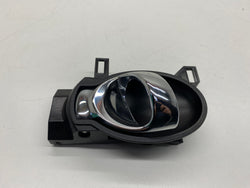 Nissan Juke interior door handle right side 1.6 petrol Nismo 2014