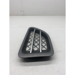 Range rover wing vent grill drivers right 2006 Land Rover