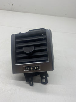 Range rover dashboard air heater vent 2006 Land Rover