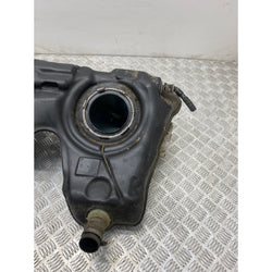 BMW M4 fuel tank petrol Competition 2016 F82 S55