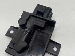 Land Rover Defender Fuel pump control module 110 2022 L663 hpla9d370