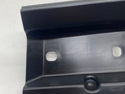 Land Rover Defender Plastic tray cover 110 2022 L663 l8b206202