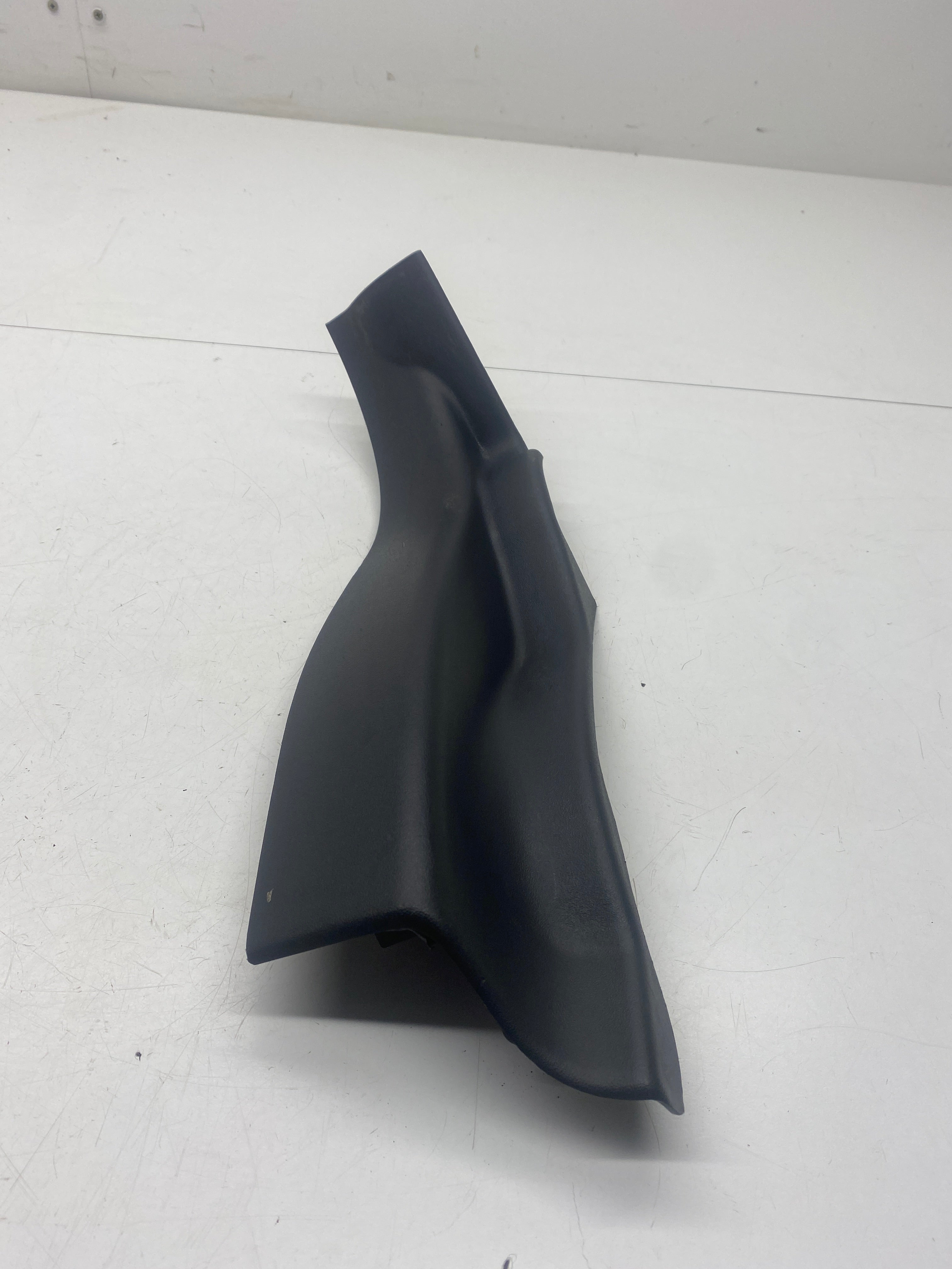 Range rover loading trim cover rear left 2006 Land Rover | Torque Motors