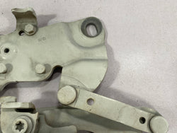 BMW M5 F10 bonnet hinge right 2011 5 Series 7249887