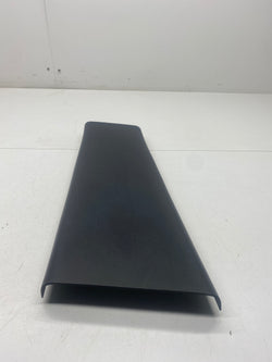 Range rover B pillar trim lower left 2006 Land Rover