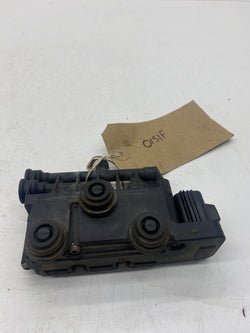 Range rover air suspension valve 2006 Land Rover