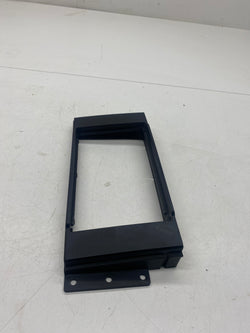 Range rover stereo surround trim 2006 Land Rover
