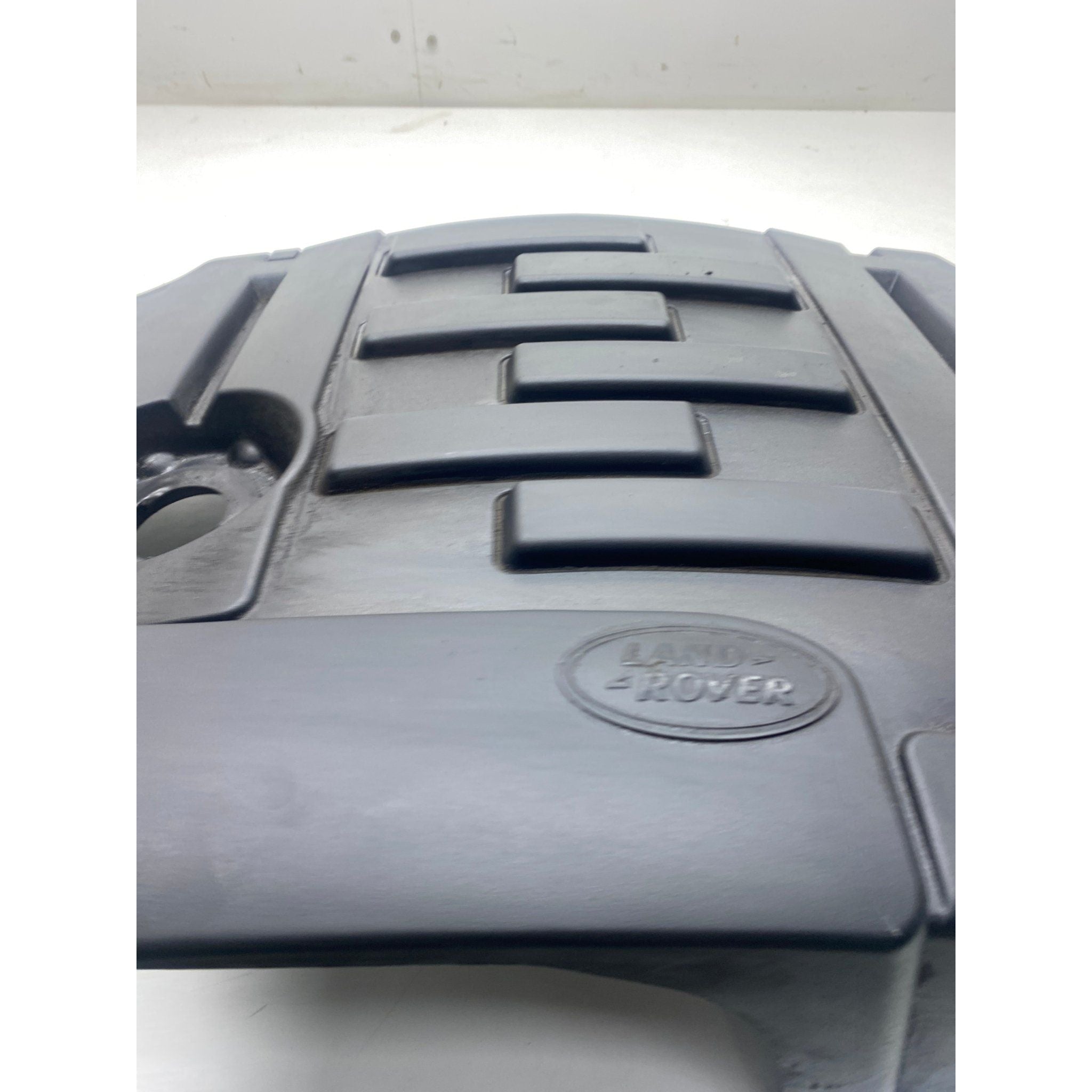 Range rover engine cover 2006 Land Rover | Torque Motors