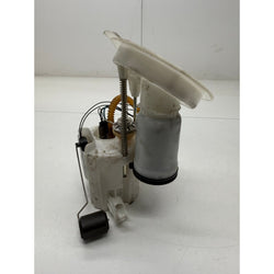 BMW 1 series fuel petrol pump in basket housing m135i 135i 2015 3DR F21 7243975