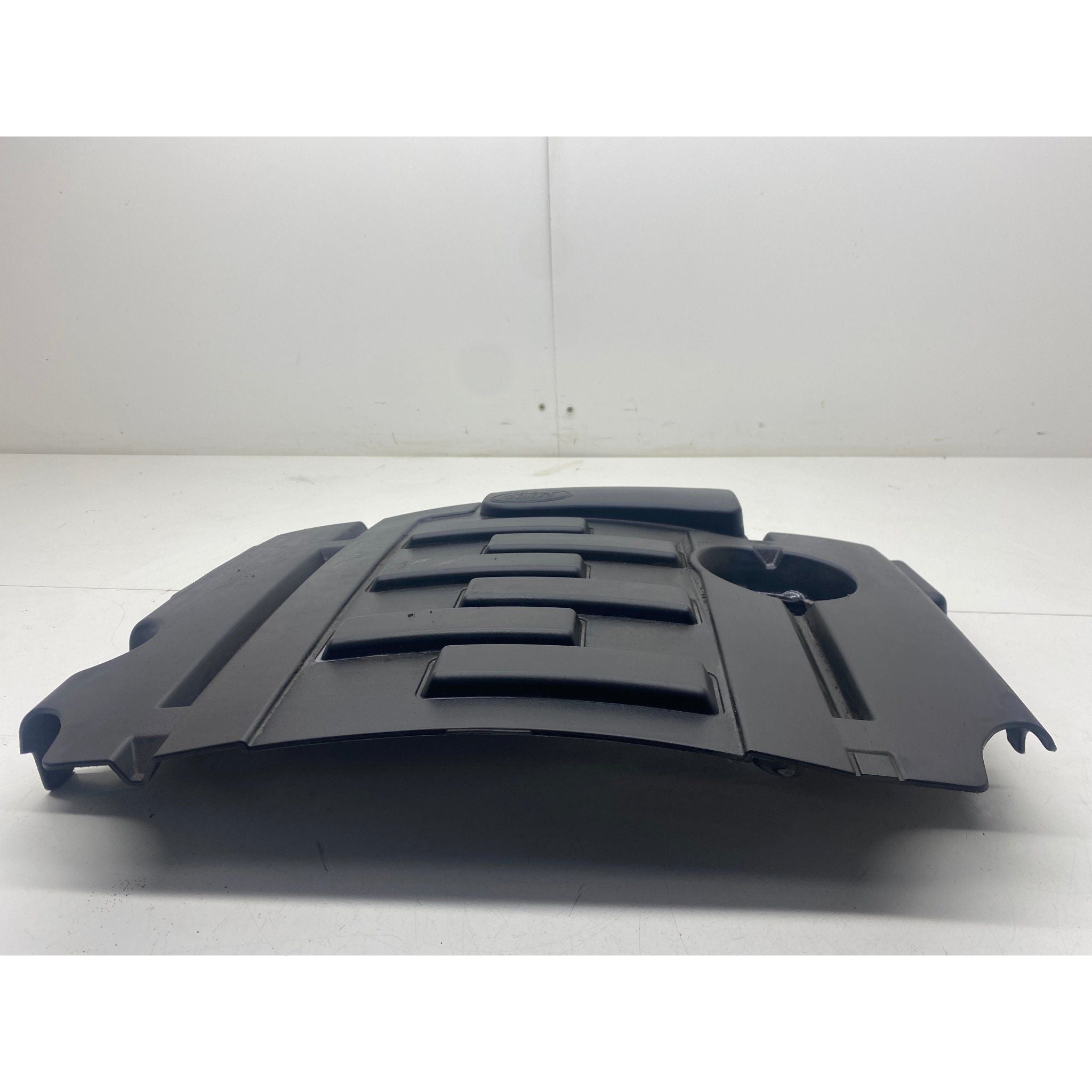 Range rover engine cover 2006 Land Rover | Torque Motors