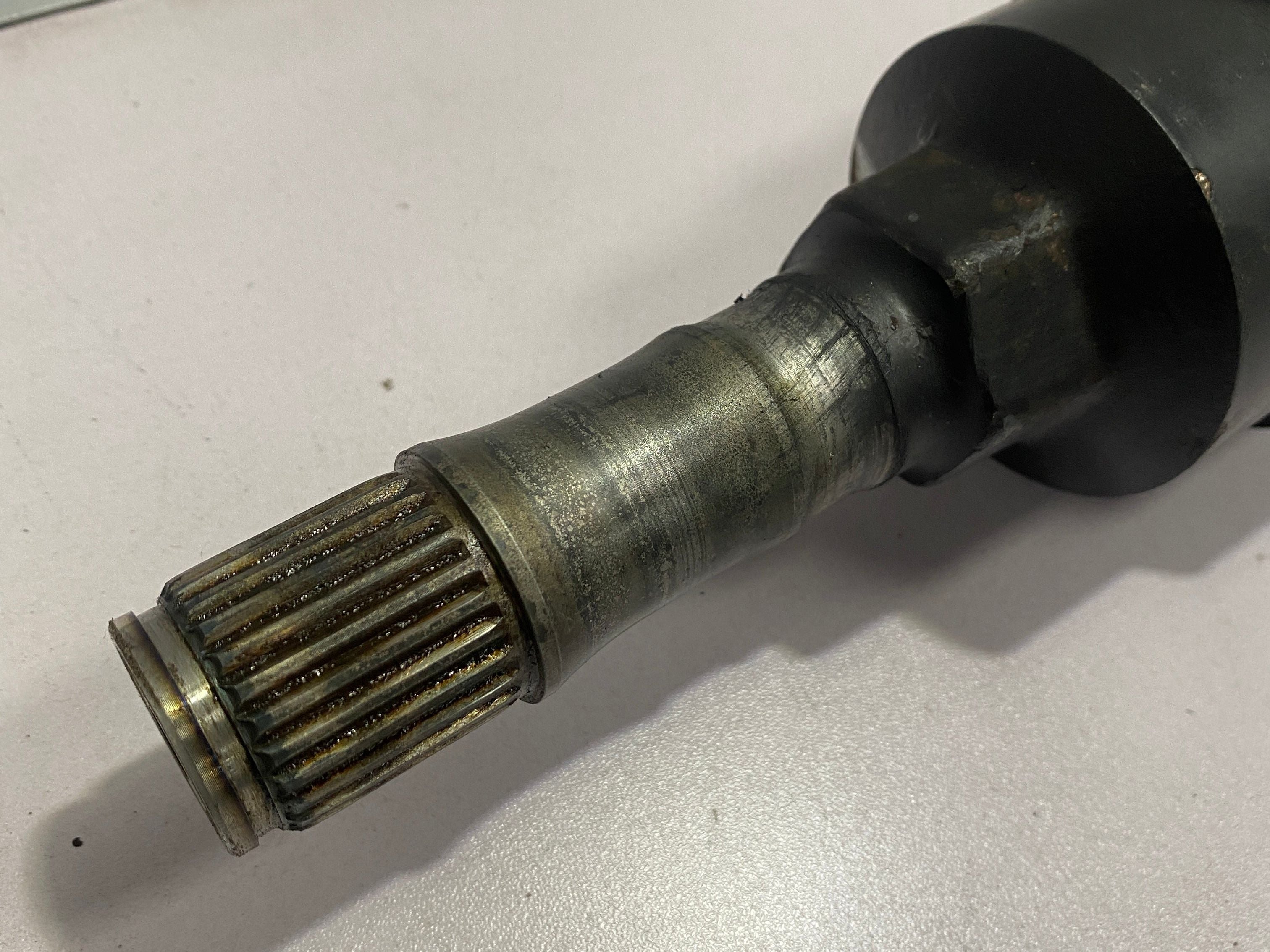 Nissan Skyline R35 GTR Carbon prop shaft Broken joint Torque Motors