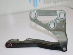 Vauxhall Astra MK5 Drivers right bonnet hinge