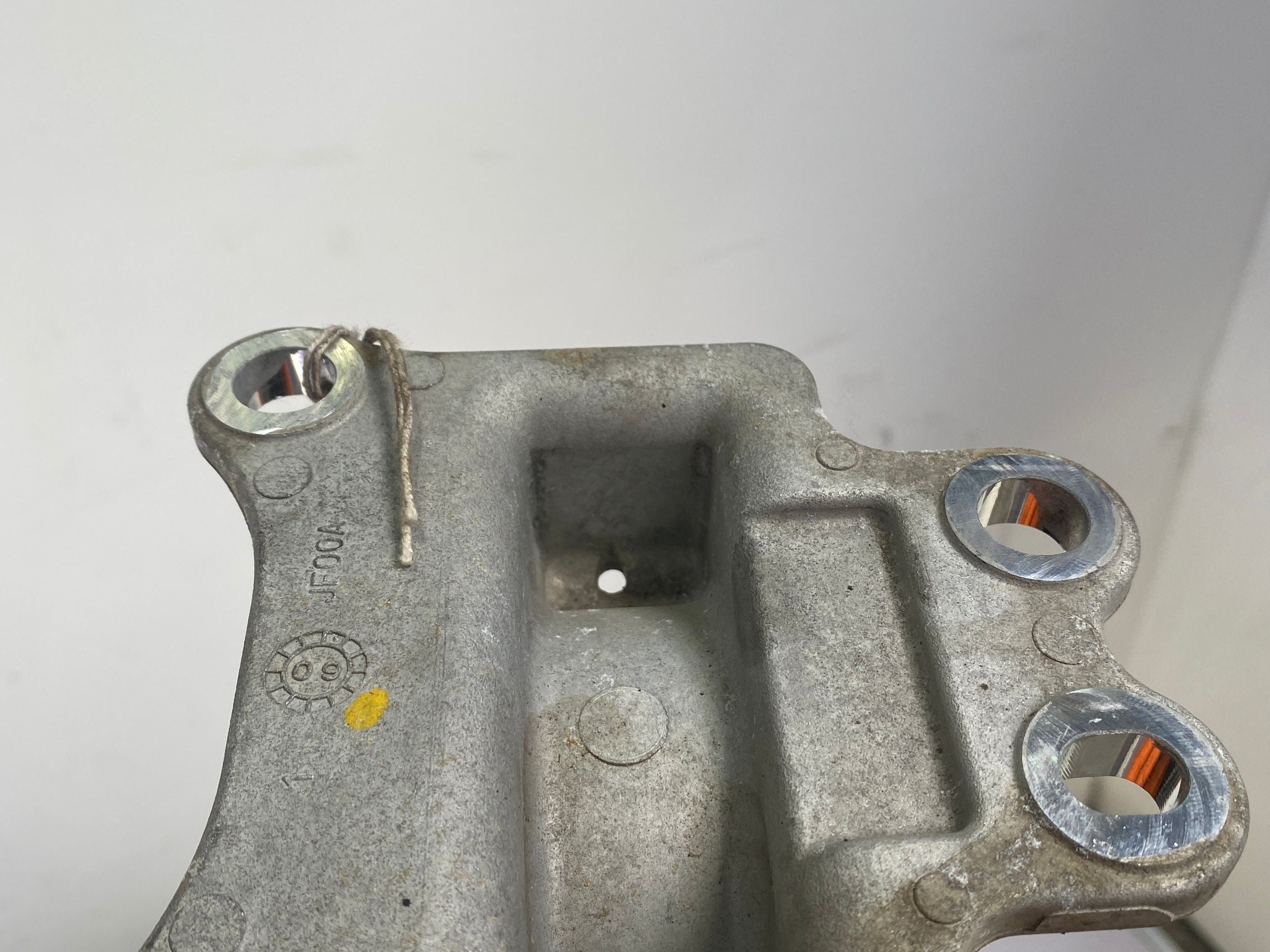 Nissan GTR R35 engine mount rear bell housing 2009 Skyline GTR 3.8 V6