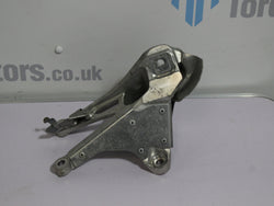 BMW M4 F82 Engine mount bracket