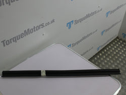 Audi R8 Gen 2 V10 Plus 4S Top rear window rubber weather seal