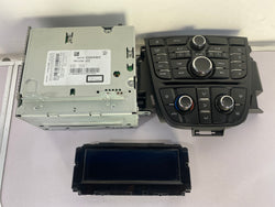 Vauxhall Astra VXR Stereo CD player screen display MK6 J GTC 2013