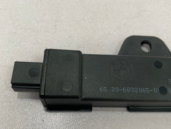 BMW M135i xDrive comfort access antenna 2022 F40 1 Series 6832065
