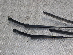 Vauxhall Astra J MK6 VXR Front windscreen wiper blades & arms