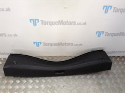 Ford Focus ST-3 MK2 Lower tailgate cover trim