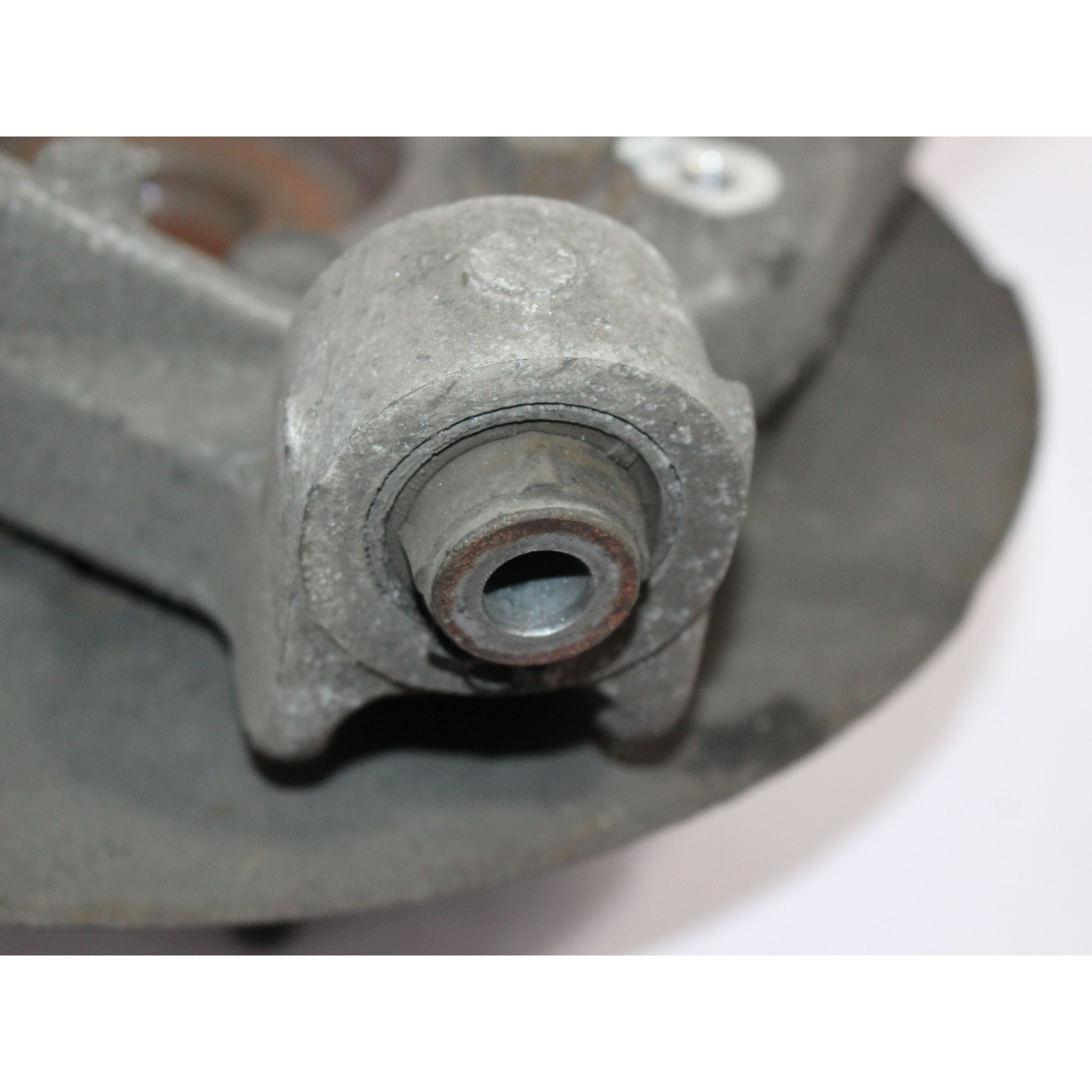 Nissan GTR R35 hub wheel bearing knuckle rear left 2009 Skyline GT-R ...