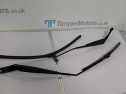 Honda Civic FK8 GT Type R Windscreen wiper arms & blades